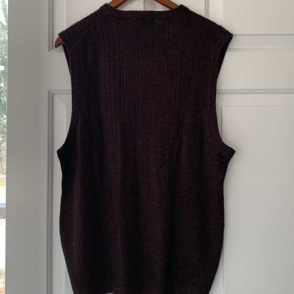 Geoffrey Beene Brown Sweater Vest - Picture 3 of 8